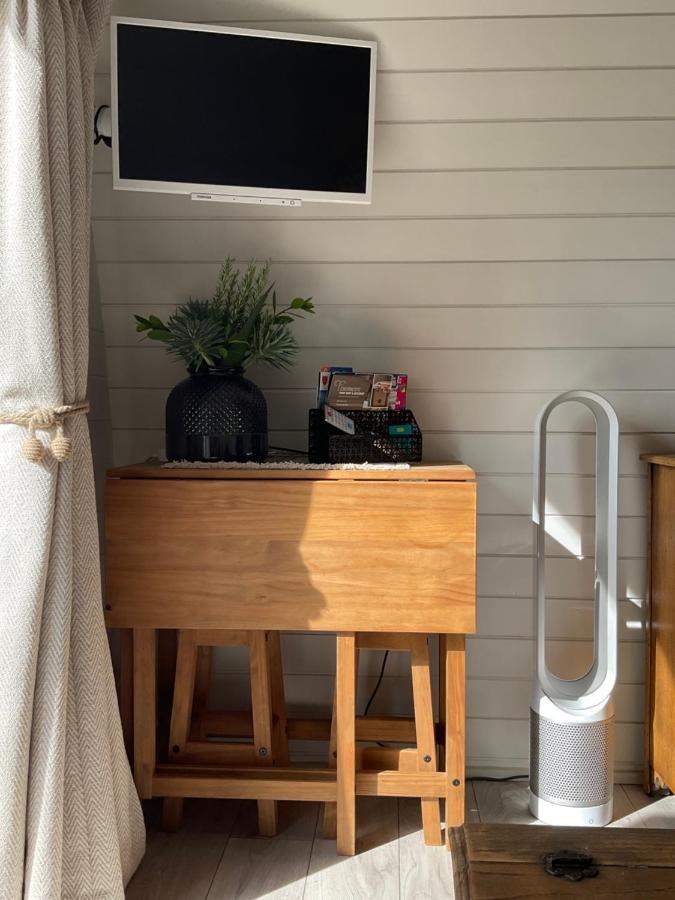 Secluded Cosy Luxury Pod With Wood Fired Hot Tub Hotel Shrewsbury Exterior photo